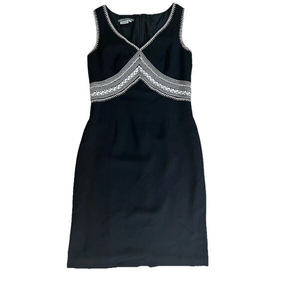 Maggie London Sheath Dress Black 10 Embroidered Lined Classic Tribal Business - Picture 2 of 14